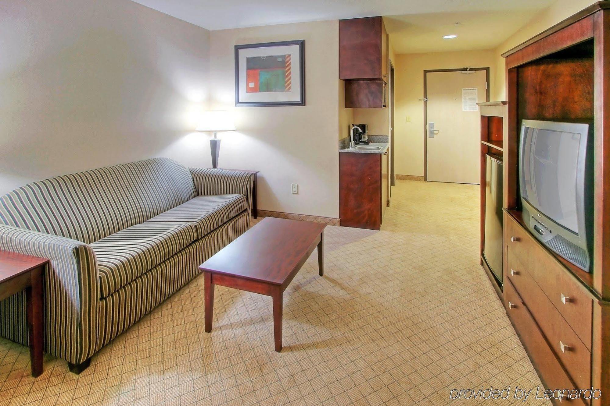 Holiday Inn Express & Suites Portales By Ihg Quarto foto